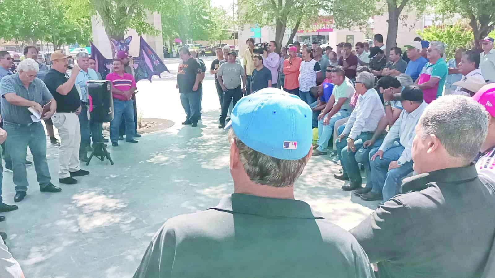 Trabajadores de AHMSA mantienen esperanza en venta de la empresa
