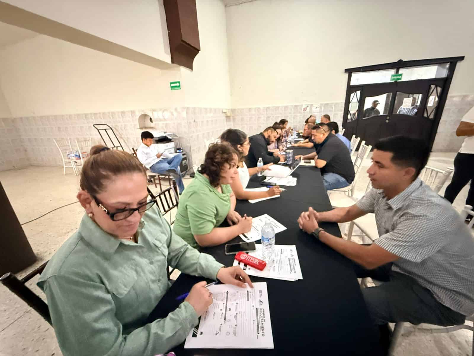 FRISCO ofrece 150 empleos en jornada de reclutamiento en Nueva Rosita