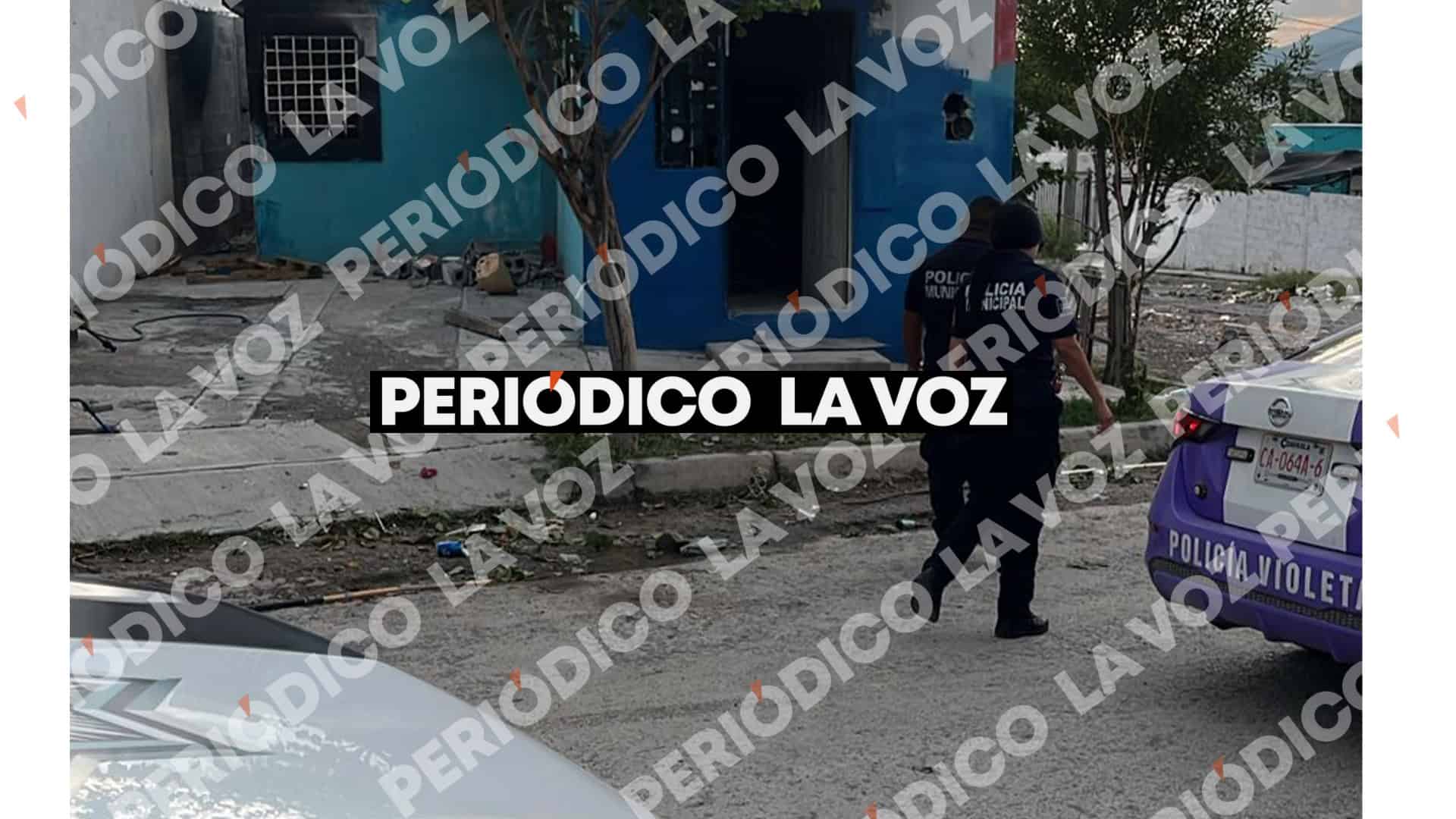 Bomberos controlan incendio en vivienda abandonada de Monclova
