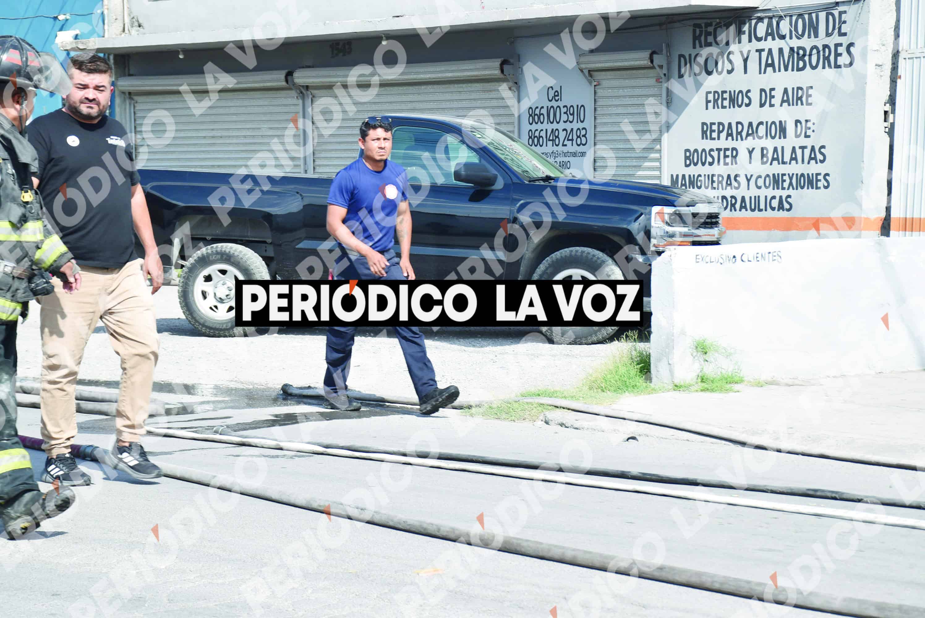Incendio consume nave industrial en Monclova: sin lesionados