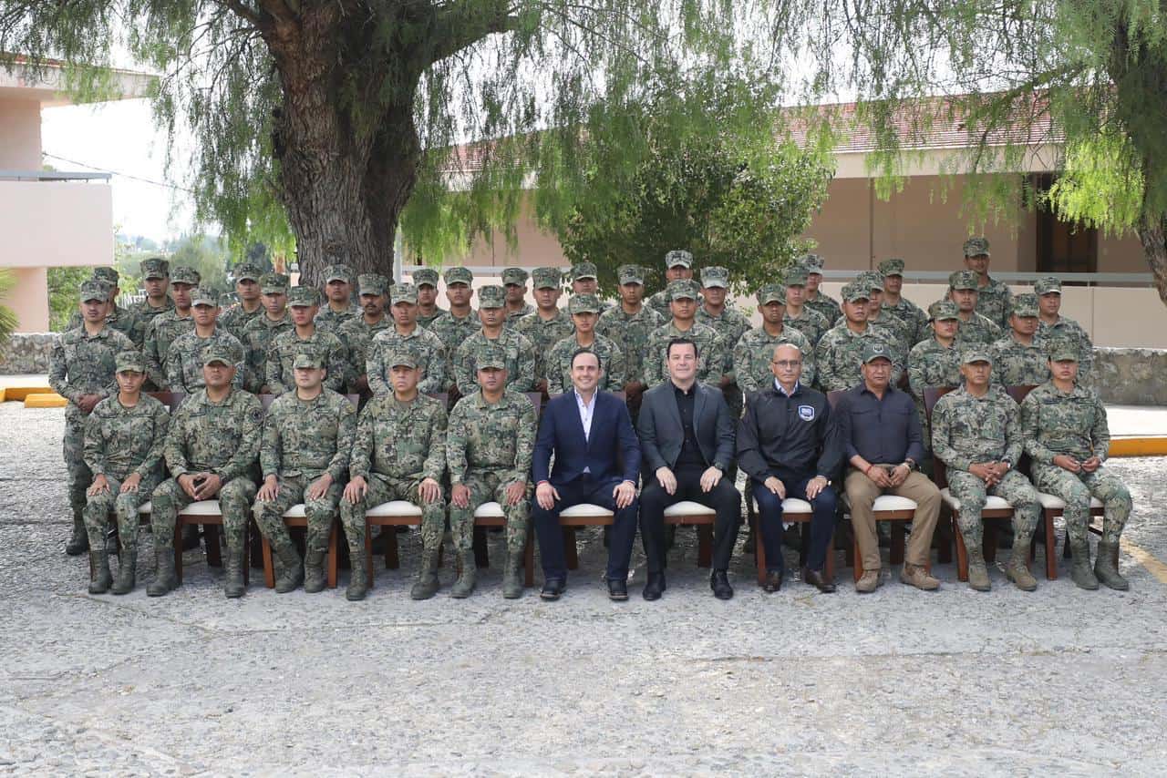 Manolo Jim&eacute;nez Salinas supervisa proyectos en Saltillo y regiones de Coahuila