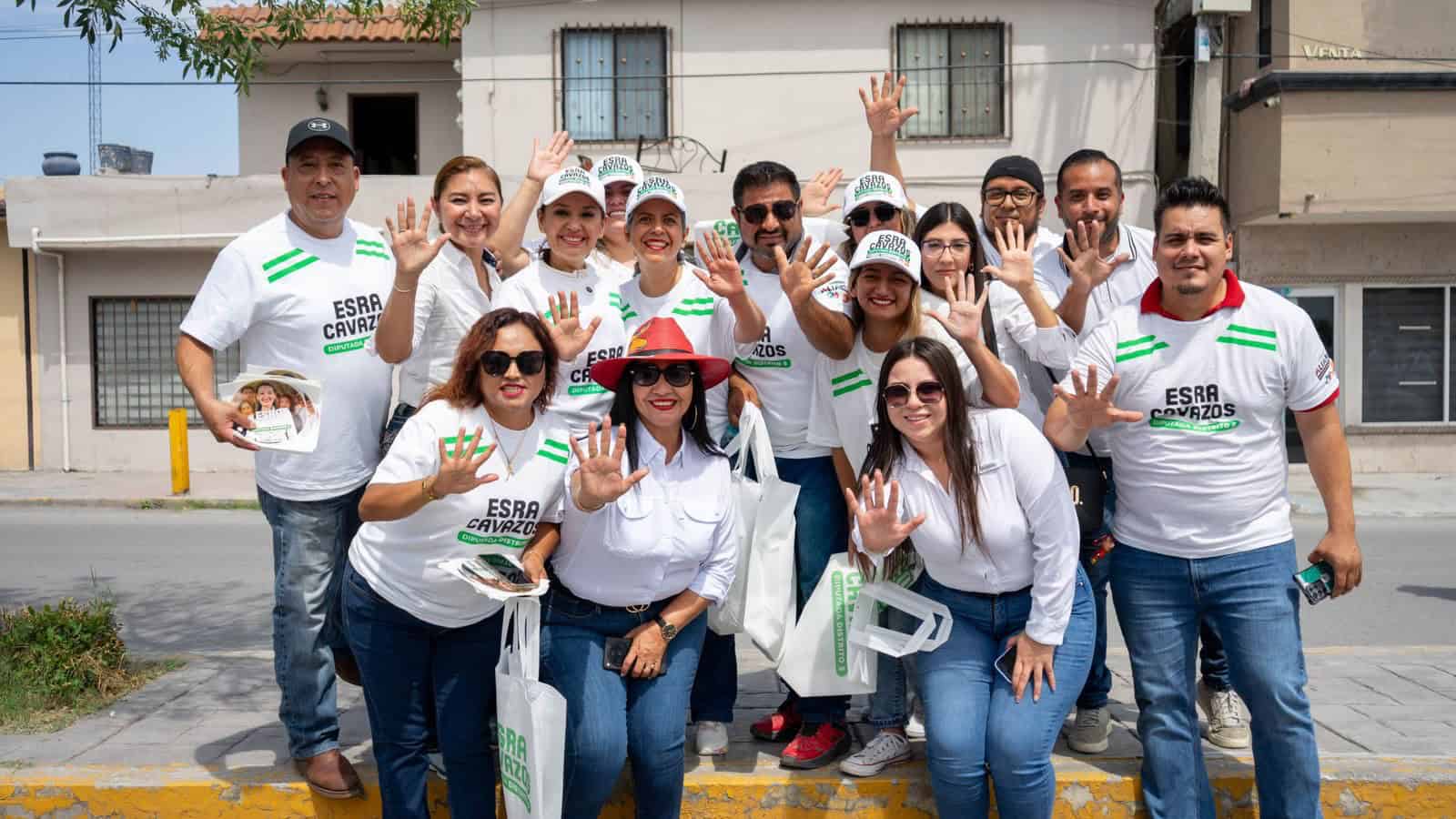 Esra Cavazos recibe fuerte apoyo en Monclova durante su campa&ntilde;a