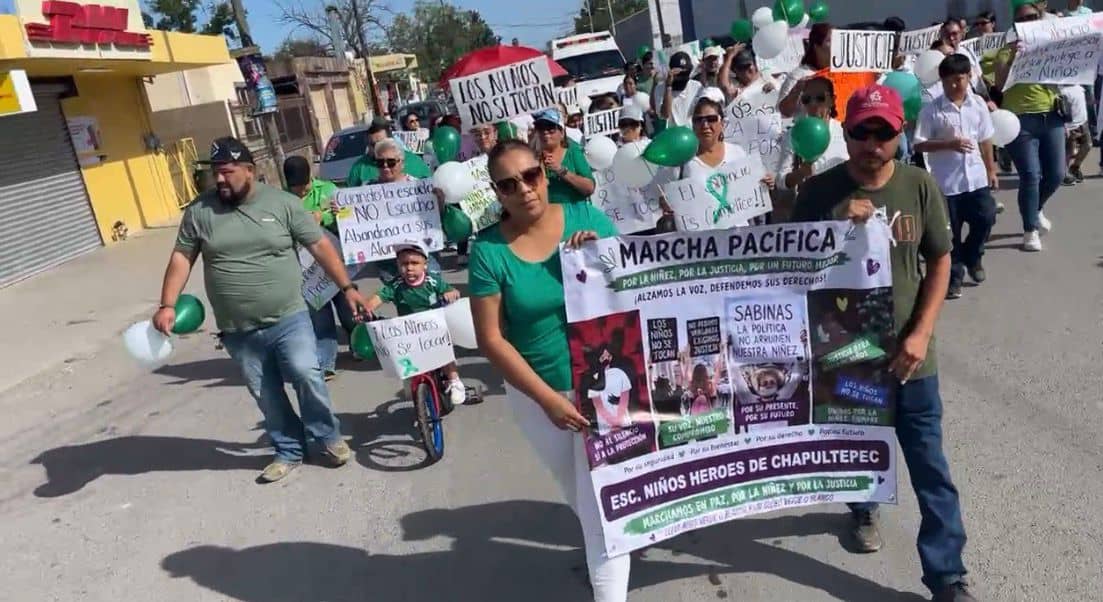 Brianda Arista lidera marcha pac&iacute;fica en Sabinas por justicia infantil