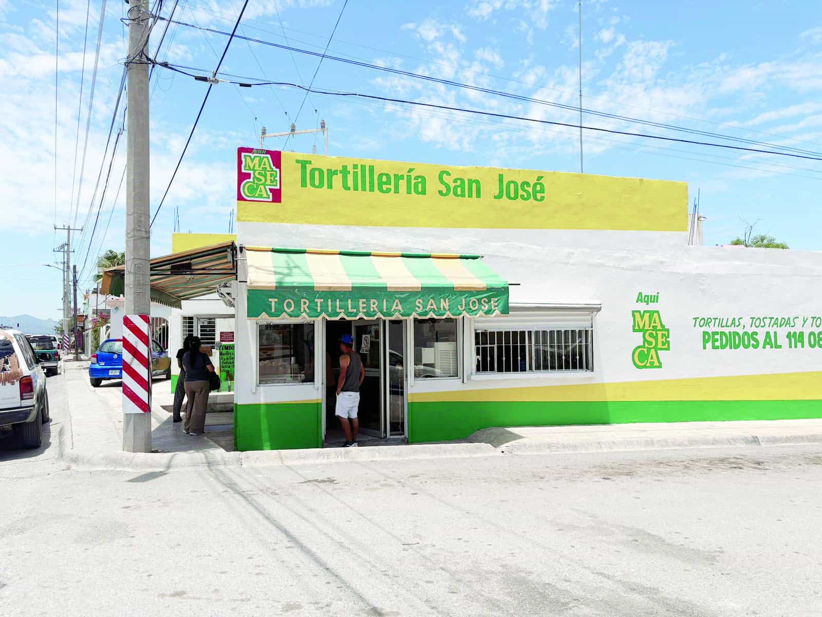 Jaquelin denuncia malos olores y drenaje en Chinameca
