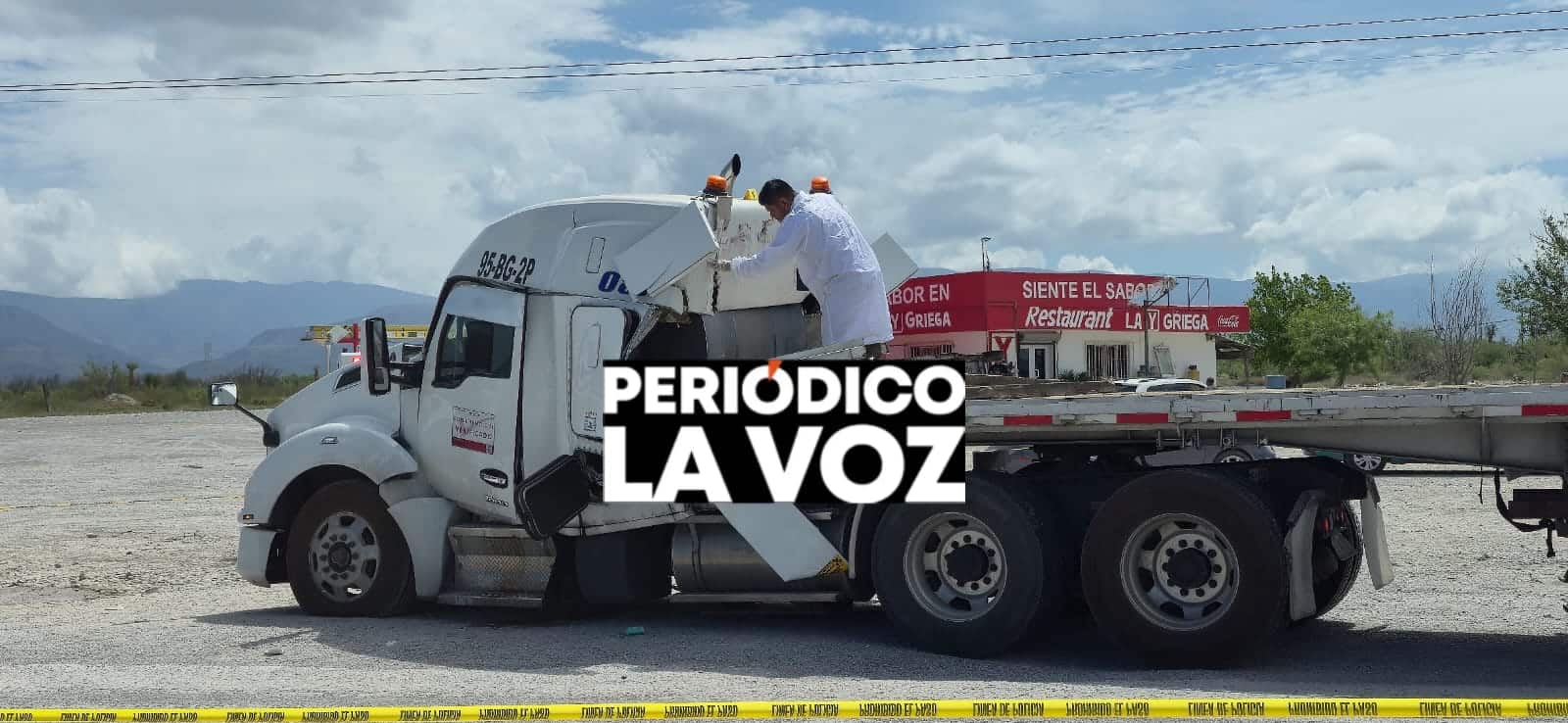 Muere trailero aplastado por rollo de acero