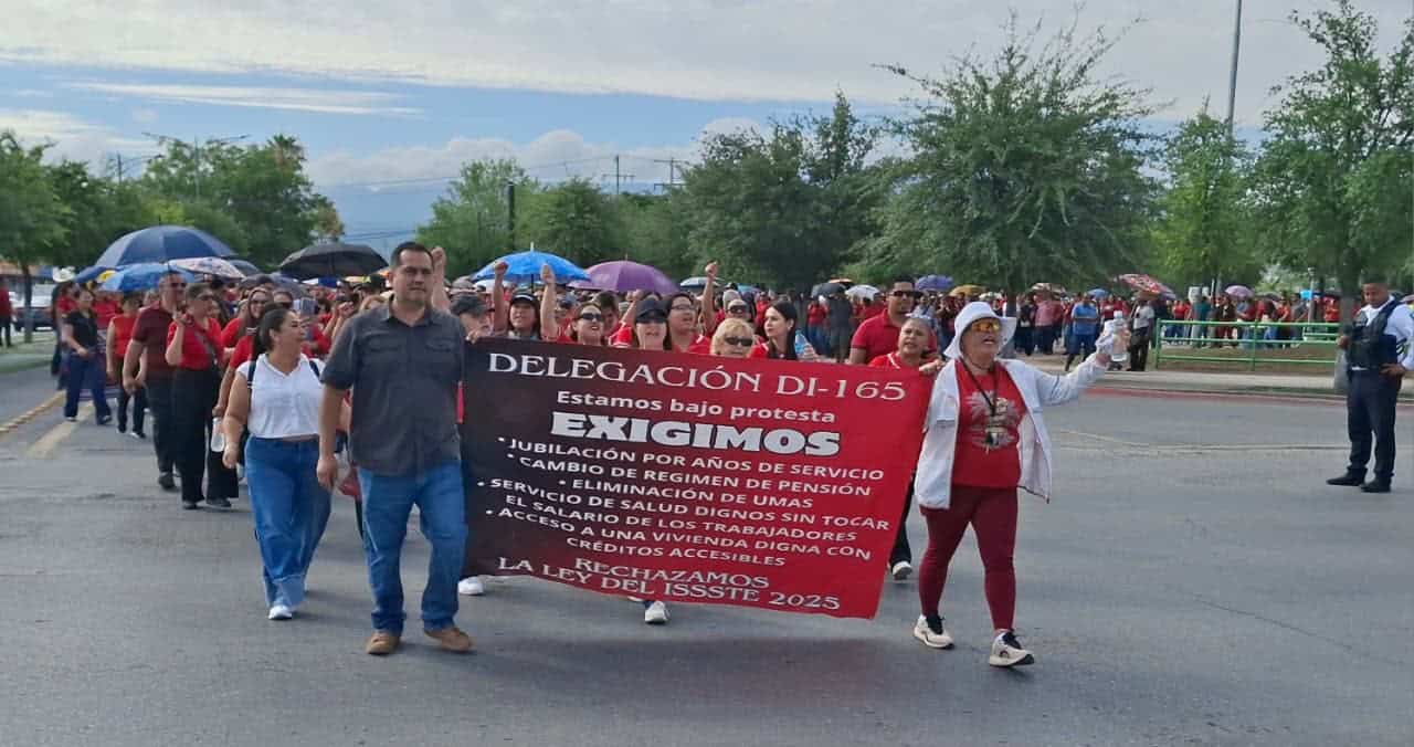M&aacute;s de 500 docentes participan en el Paro Nacional de Maestros en Monclova