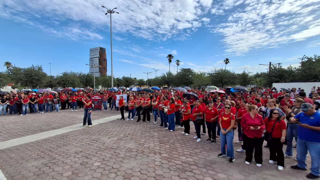 M&aacute;s de 500 docentes participan en el Paro Nacional de Maestros en Monclova
