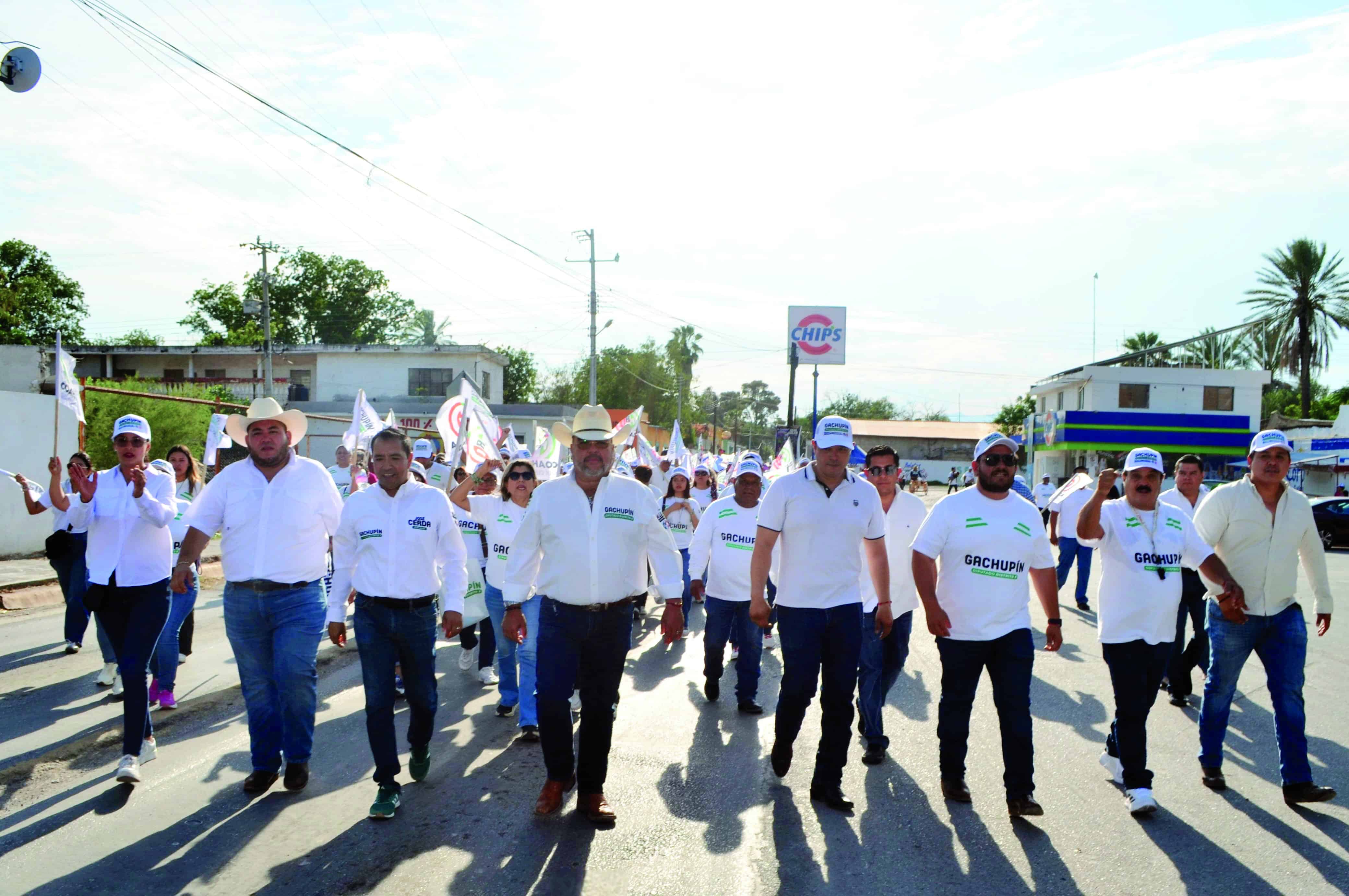 Gachup&iacute;n cierra campa&ntilde;a en Nadadores: apoyo ciudadano por un Coahuila seguro