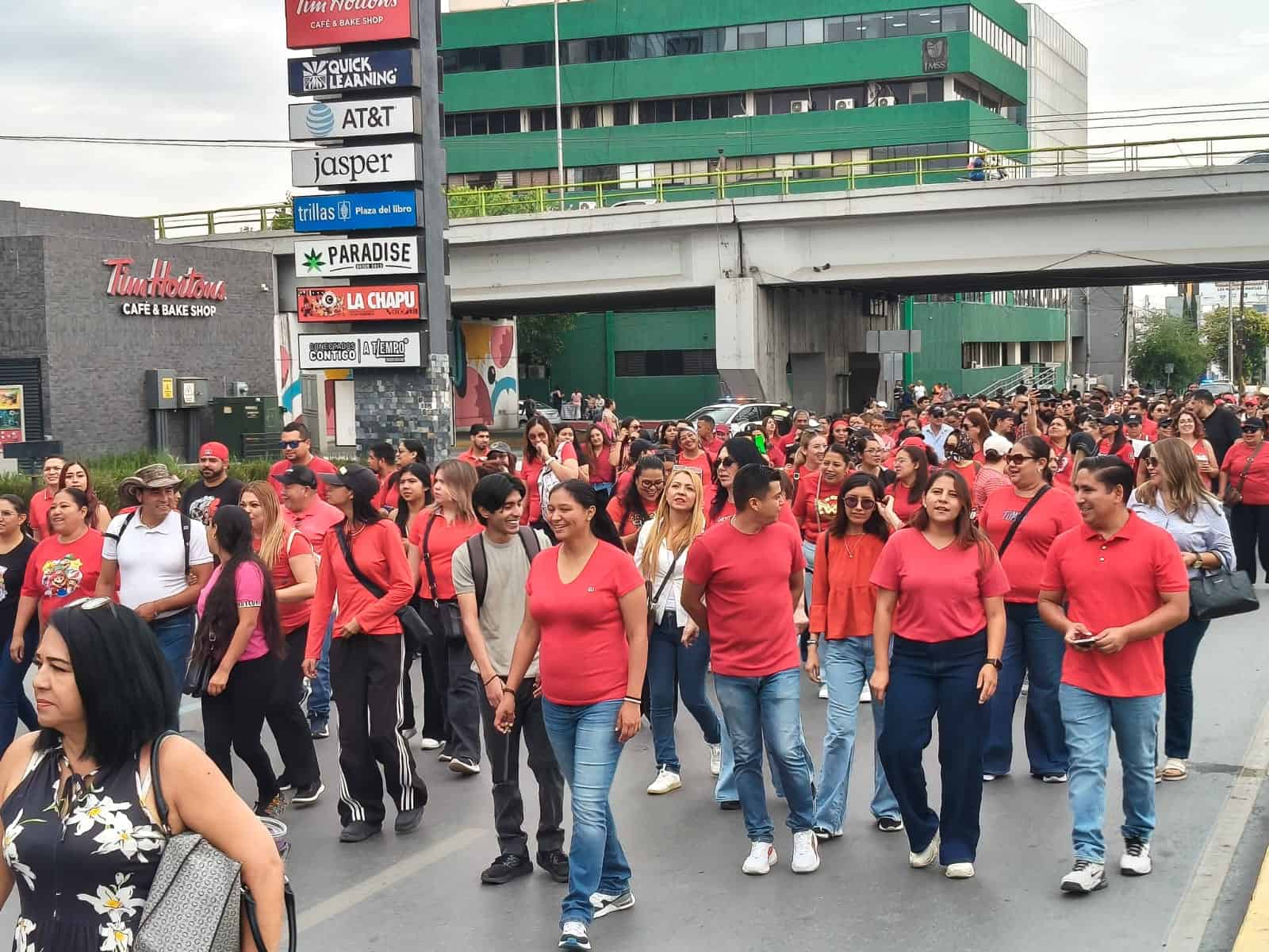 Maestros de Saltillo se suman a paro nacional