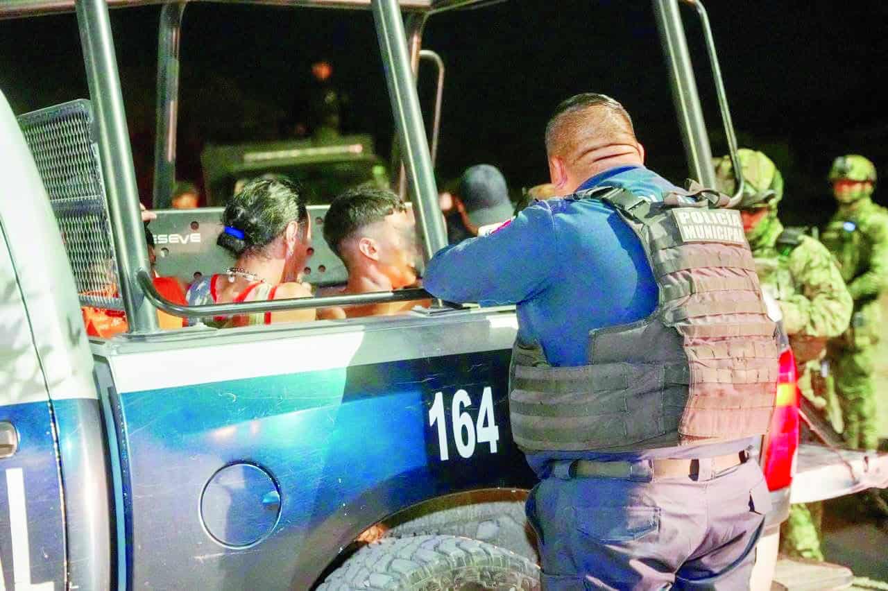 35 detenidos en operativo de seguridad en Ramos Arizpe