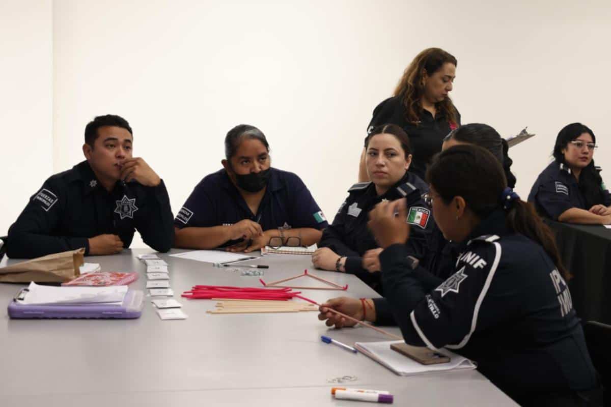 Saltillo capacita a elementos para el Agrupamiento Infancia Segura