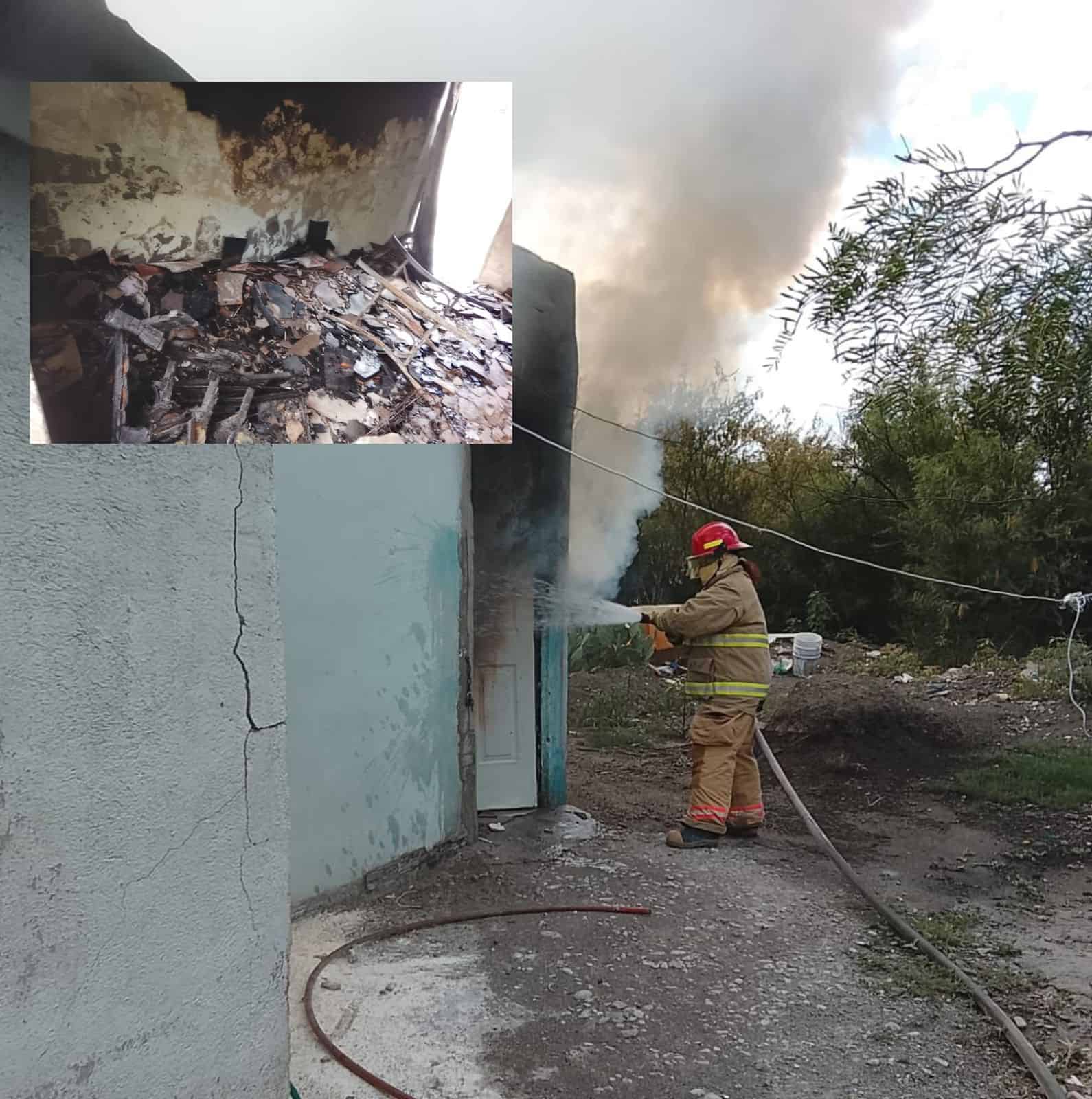 Fuego consume vivienda en Villa De Pala&uacute;