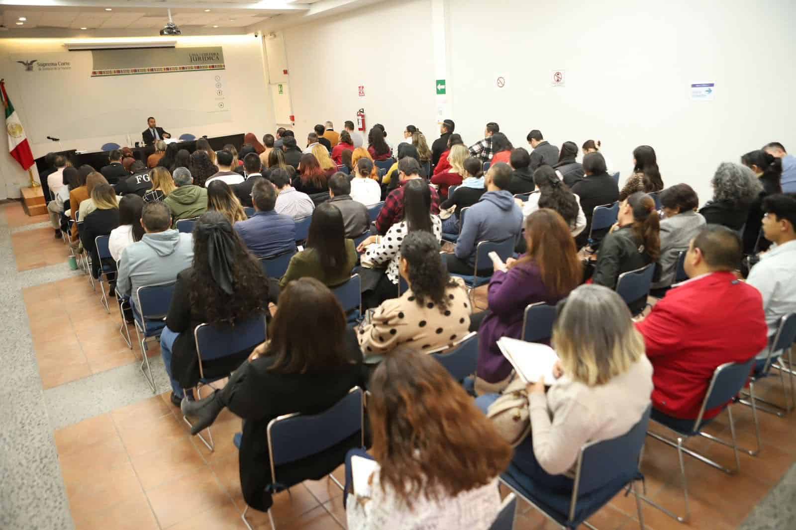 Capacitan a MP&acute;s Especializados En materia de Delitos Electorales