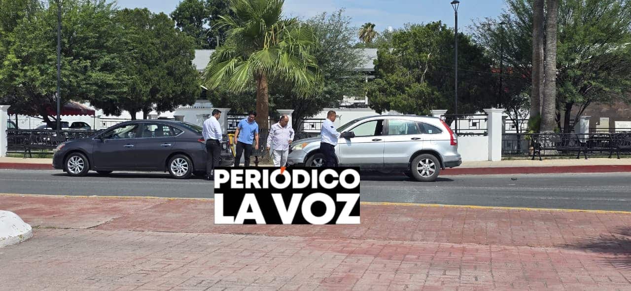 Chocan 2 a los  pies de Madero  en Monclova