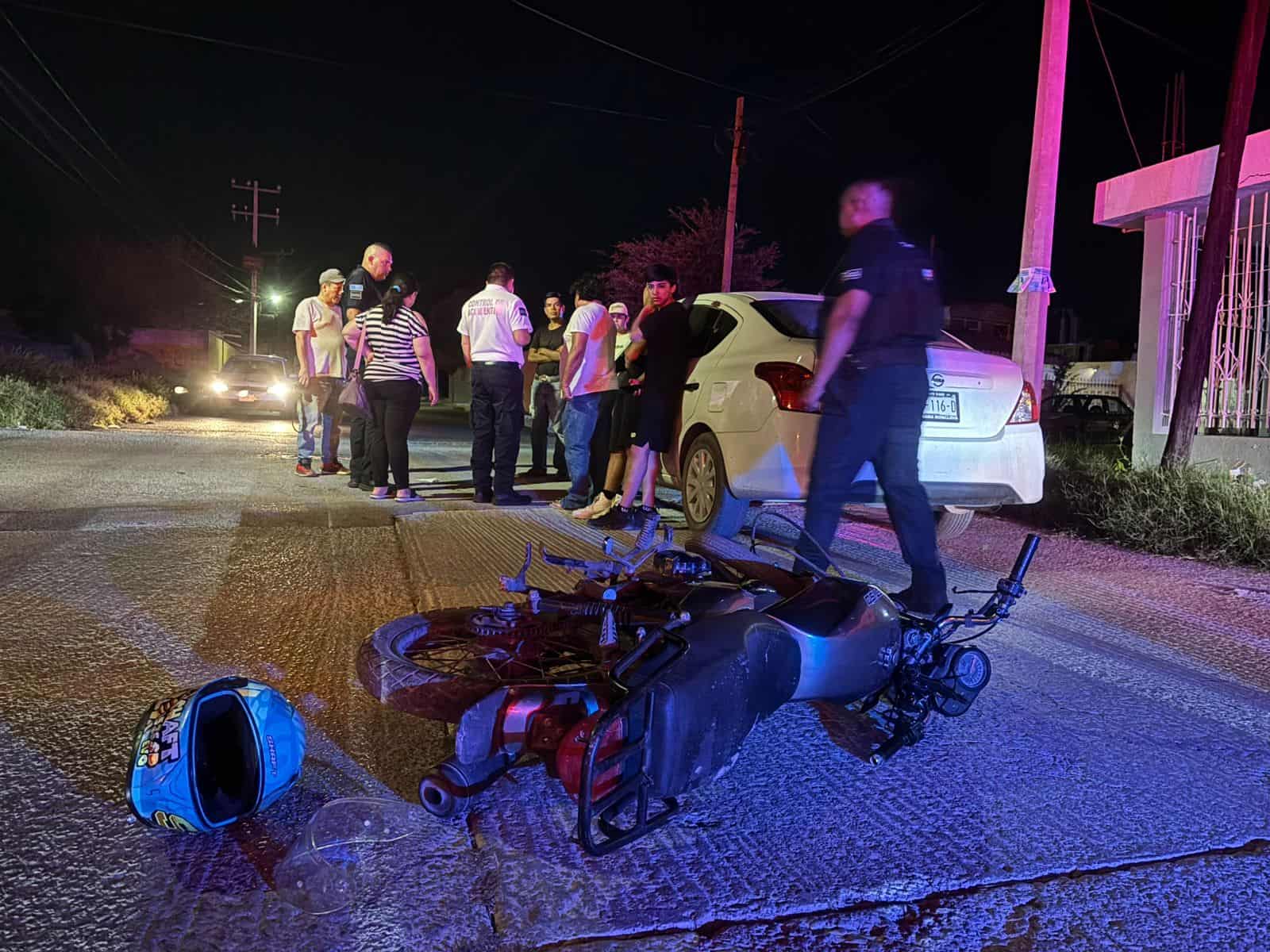 Accidente en Monclova: Motociclista choca contra autom&oacute;vil