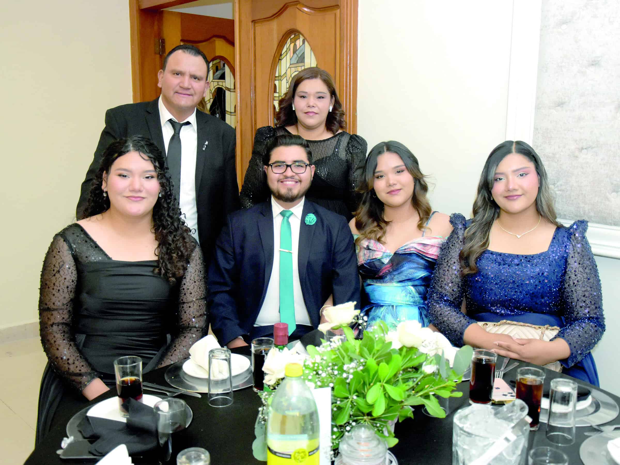 Emotiva boda de Karla Moreno y Andr&eacute;s Guerrero en Coahuila