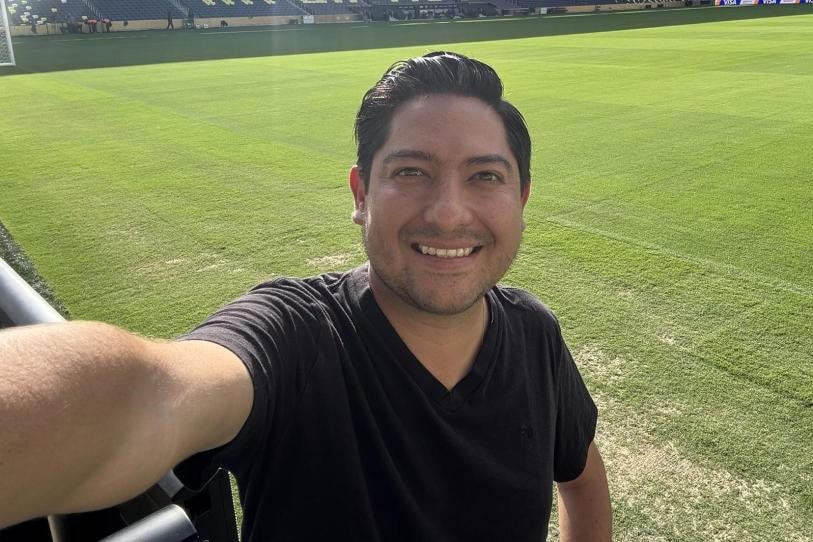 Julio Ib&aacute;&ntilde;ez regresa a M&eacute;xico tras m&aacute;s de dos meses en Sud&aacute;frica