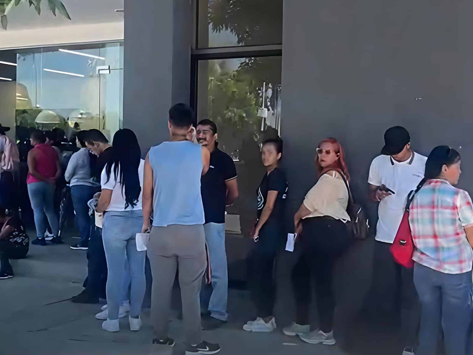 Cobran utilidades y saturan bancos