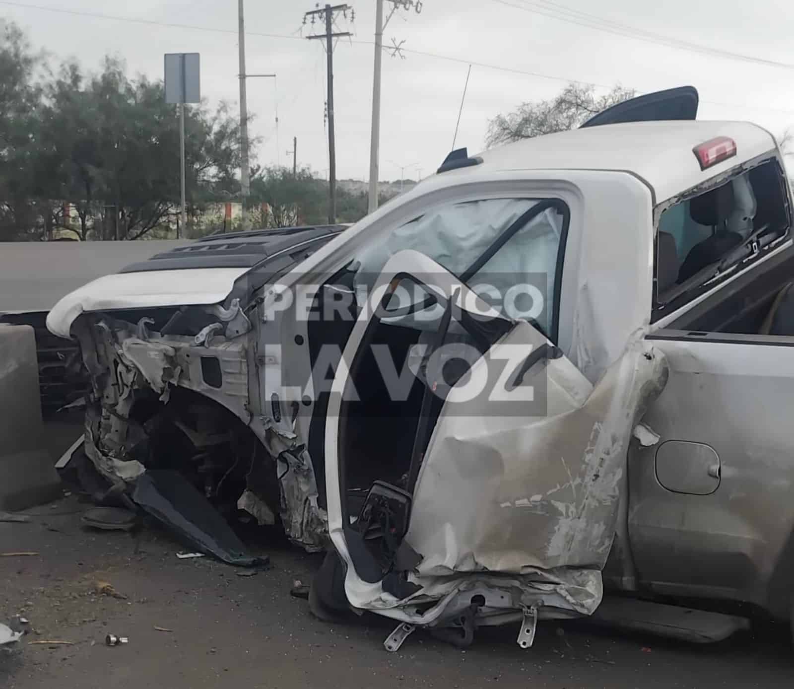 Volcadura en carretera federal 57 deja un lesionado y cuantiosos da&ntilde;os materiales