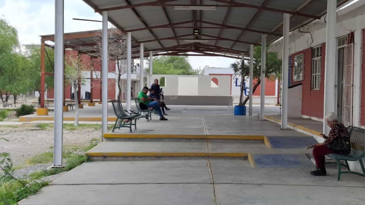 Director de Servicios Educativos descarta venta de sustancias en secundaria