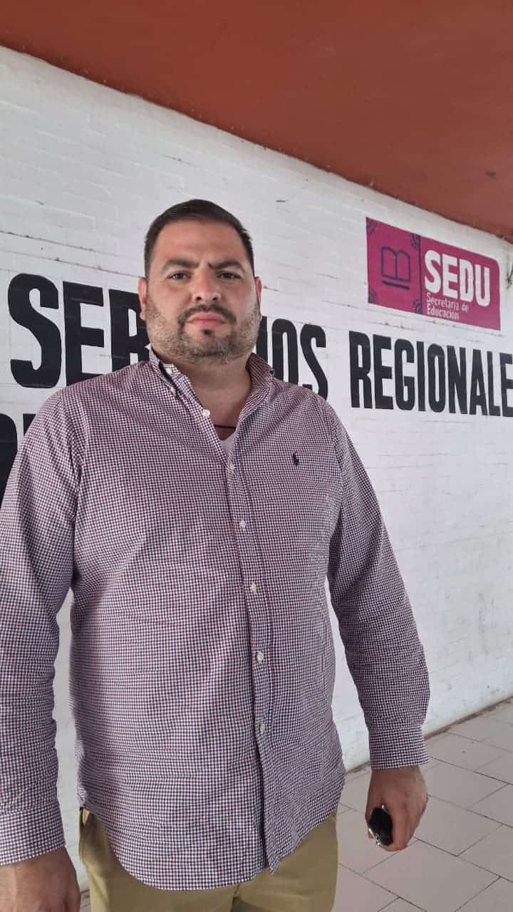 Director de Servicios Educativos descarta venta de sustancias en secundaria