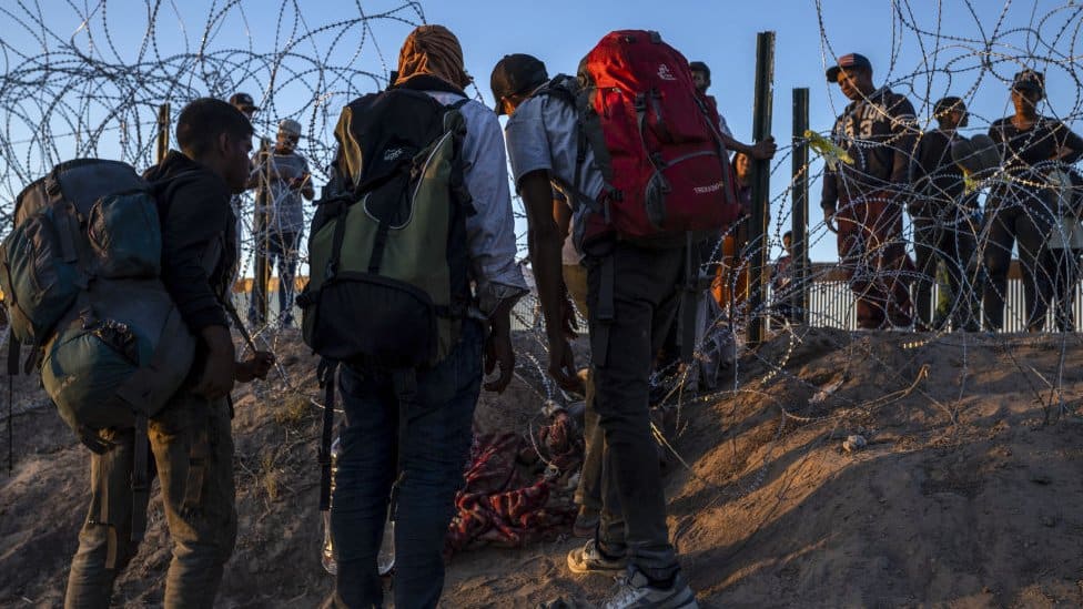 Alberto Xicot&eacute;ncatl denuncia agresiones a migrantes en Saltillo