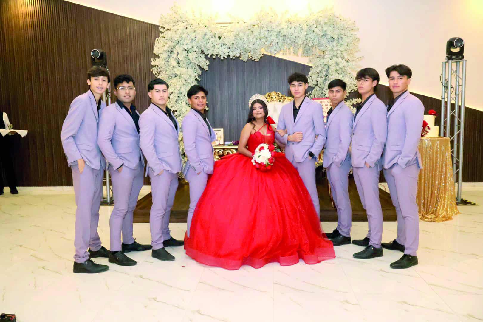 Emotiva ceremonia religiosa marca los XV a&ntilde;os de Ximena Abiga&iacute;l