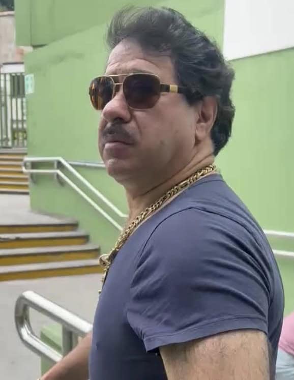 Gordo Aguirre apoya a graduados en Ramos Arizpe con su ayuda social