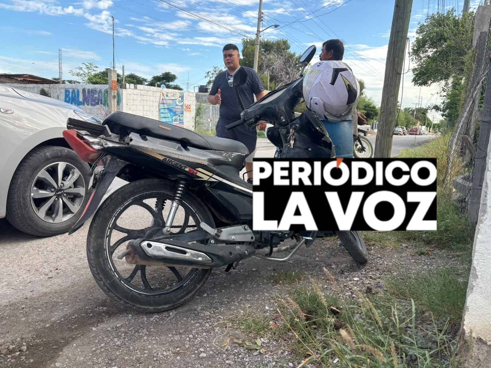 Motociclista se accidenta en Monclova al esquivar un perro