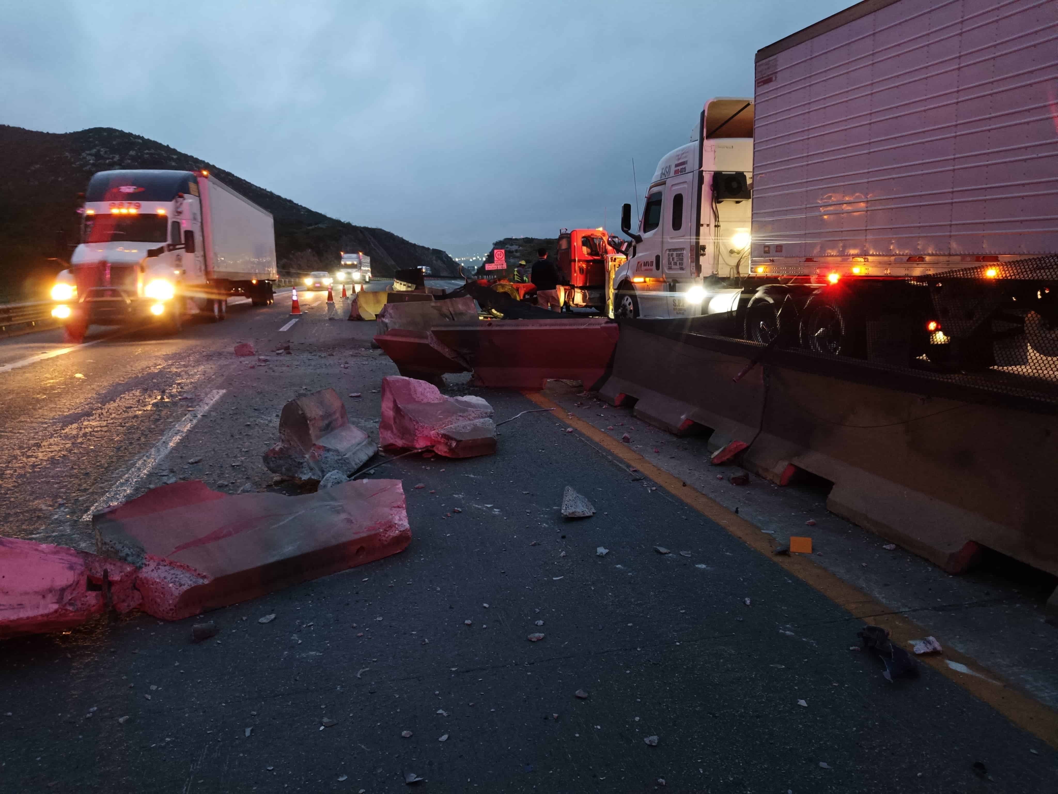 Accidente en la autopista Monterrey-Saltillo causa cierre total