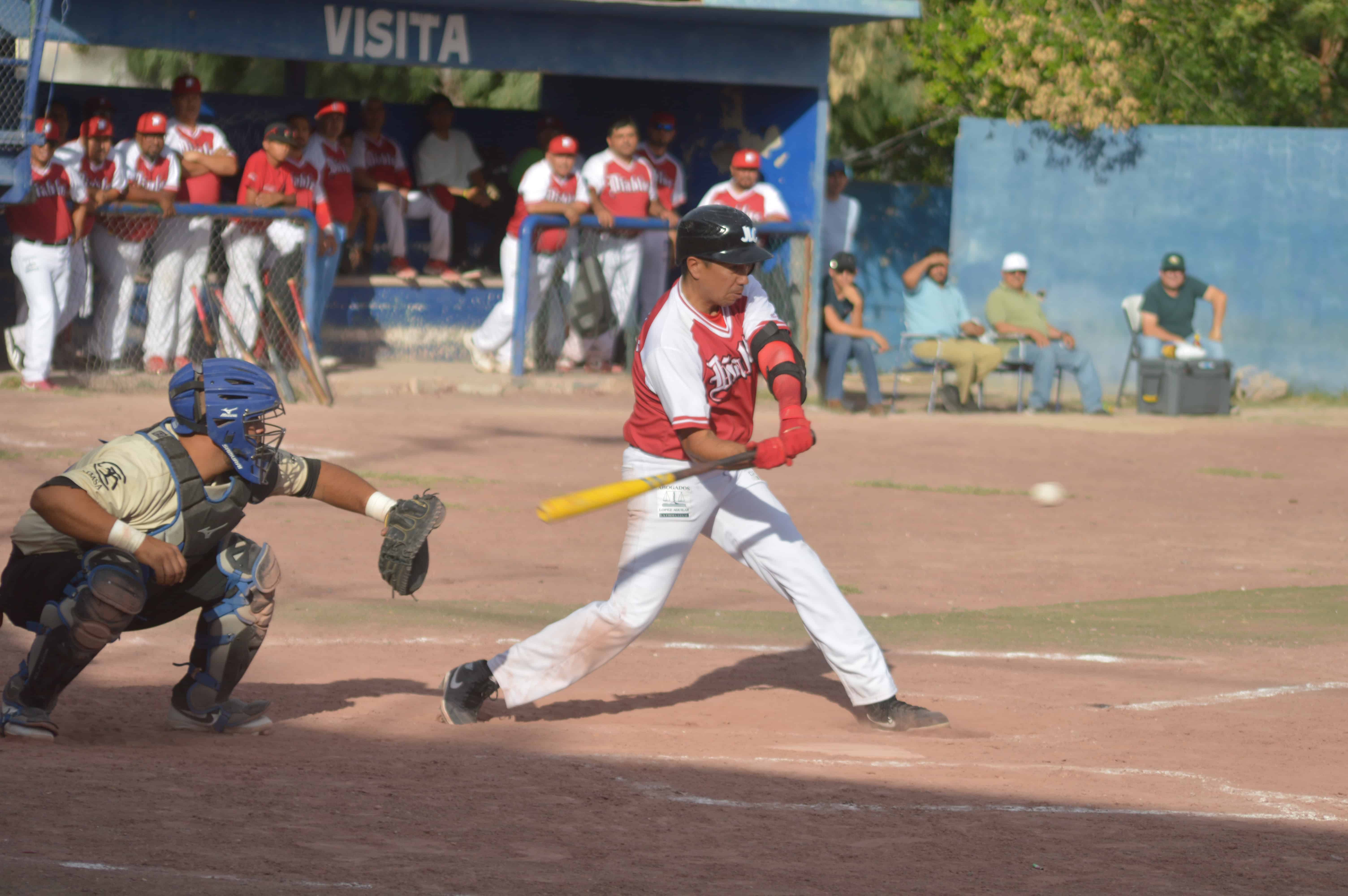 Diablos vencen a D-backs 7-4 en la final de la Liga de B&eacute;isbol