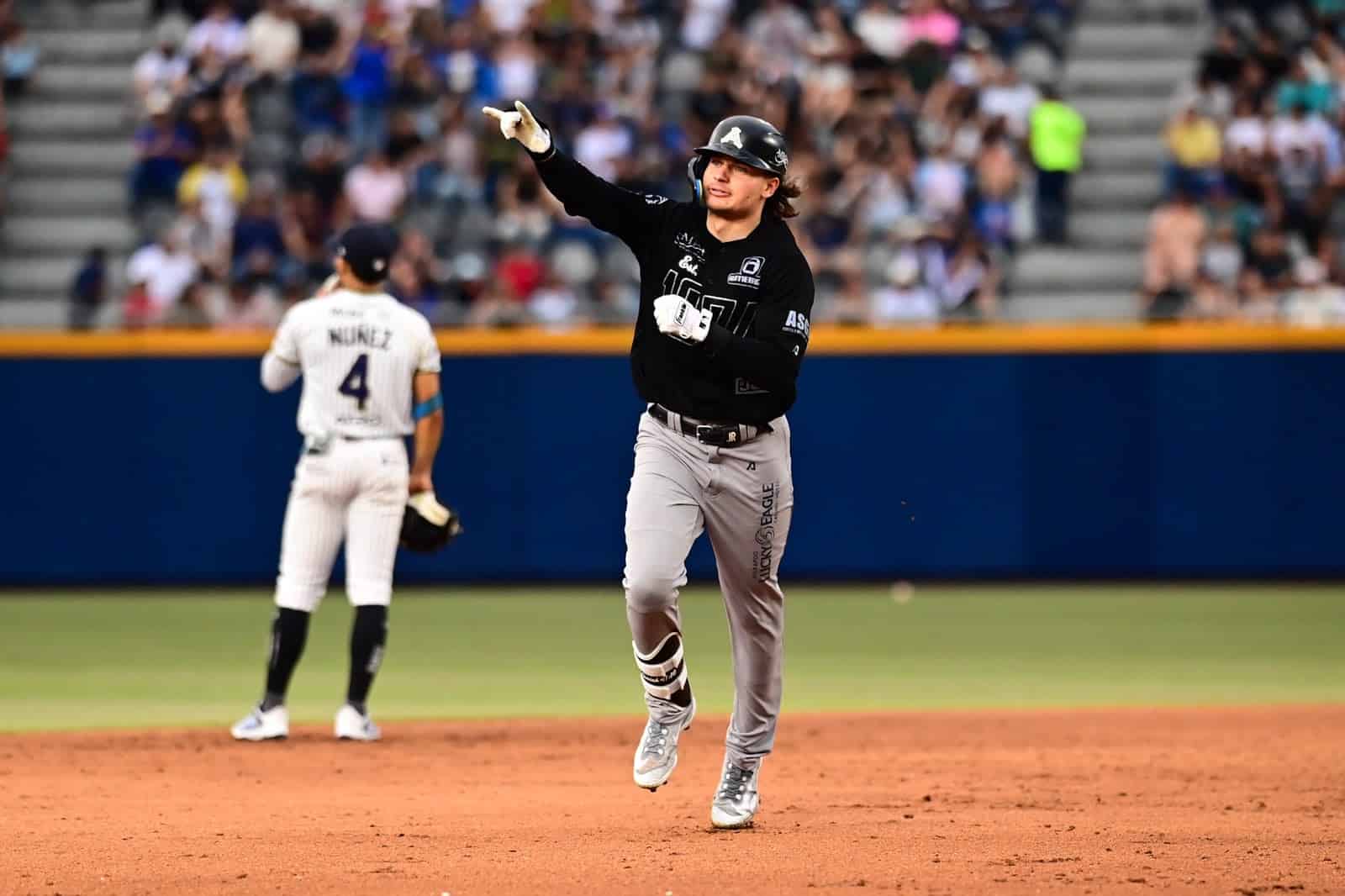 Acereros vencen a Sultanes 13-2: gran actuaci&oacute;n de Carre&oacute;n y Hern&aacute;ndez