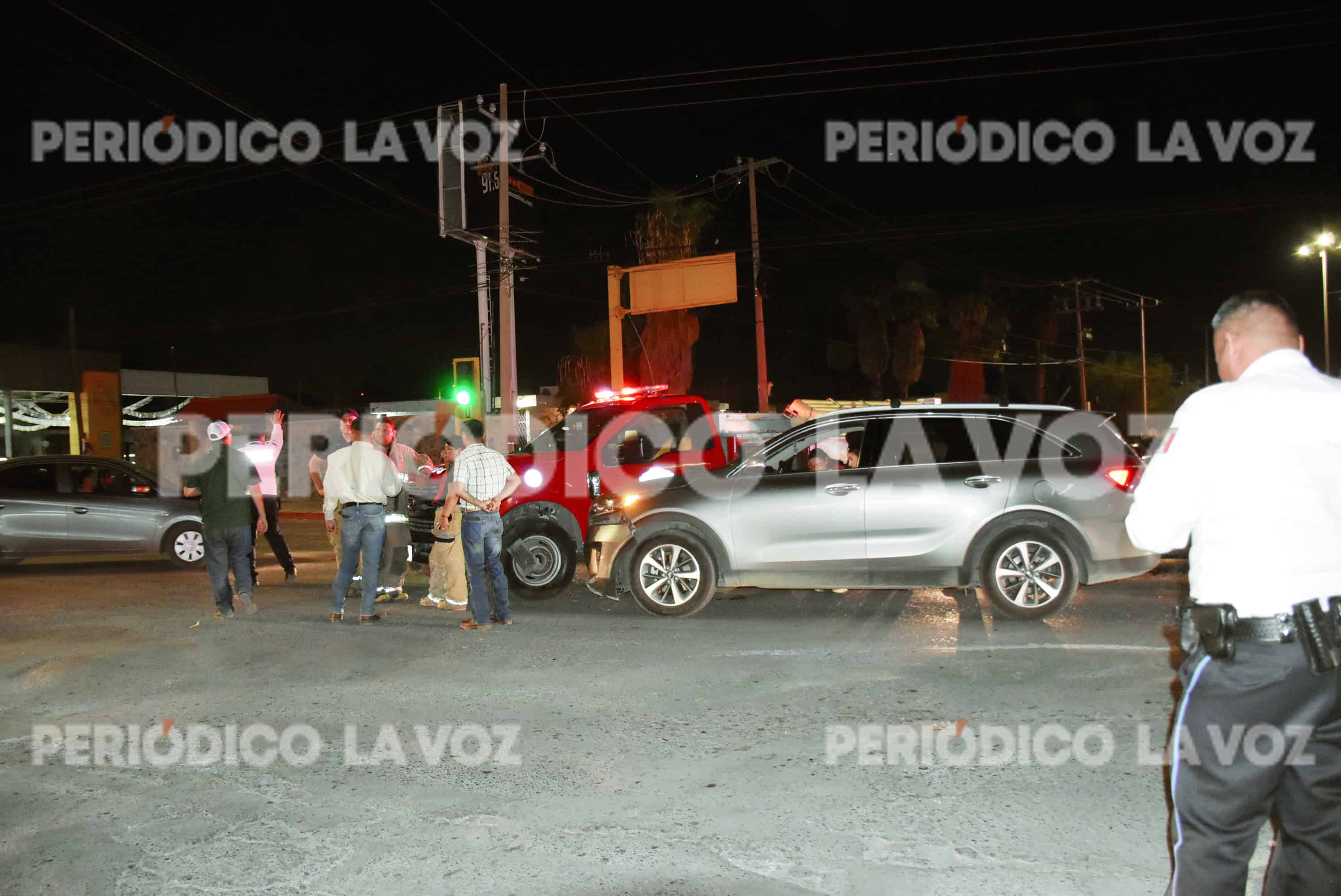 Choca contra unidad de Bomberos en emergencia
