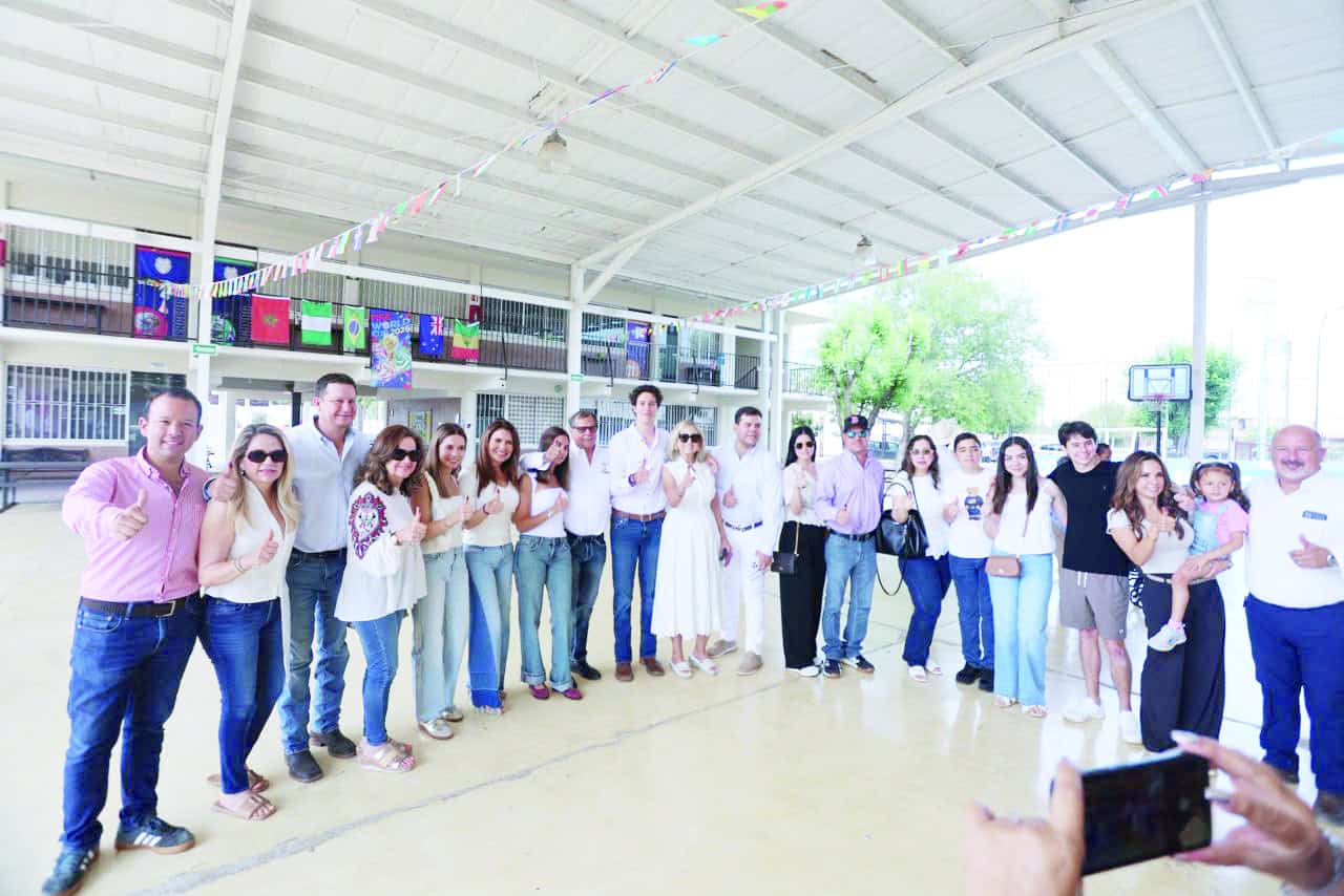 Ejerce Claudia Garza su derecho al voto