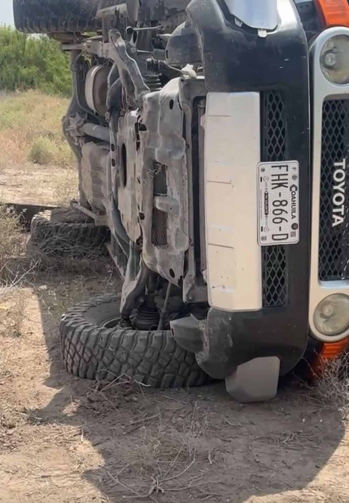 Accidente en San Buenaventura: camioneta volcada y conductor ileso
