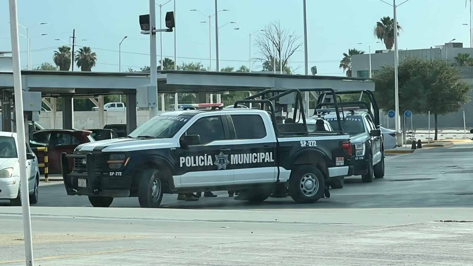 Operativo de AIC en Paseo Monclova genera expectaci&oacute;n