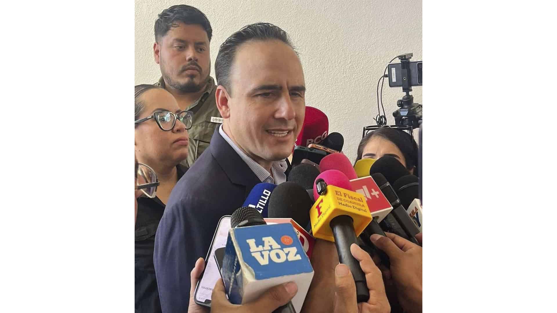 Manolo Jim&eacute;nez Salinas llama a la unidad y el respeto