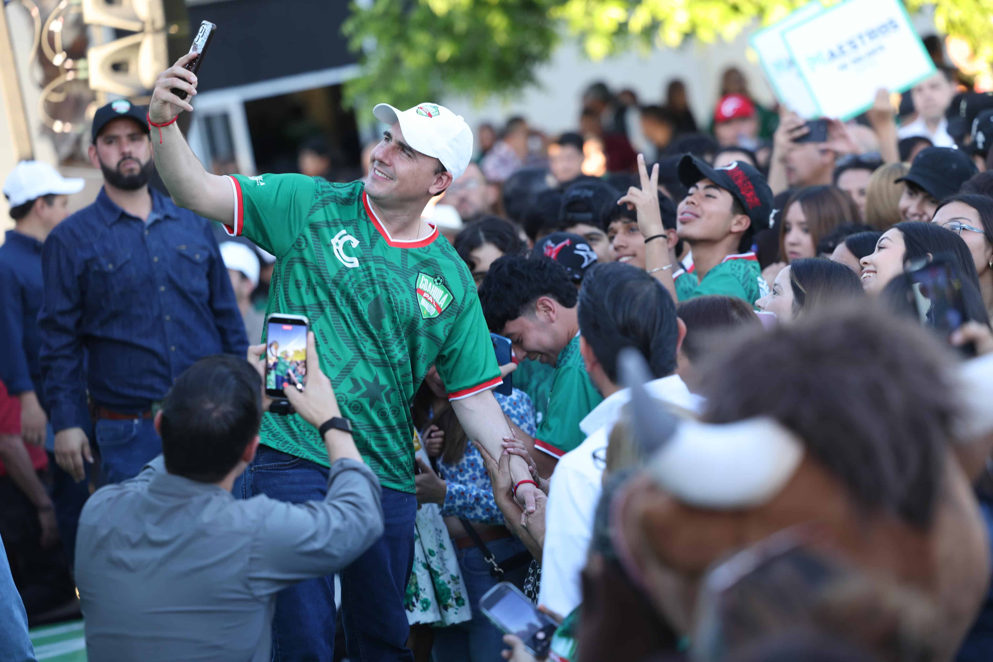 Manolo Jim&eacute;nez ajusta horarios escolares en Saltillo por Copa Mundial