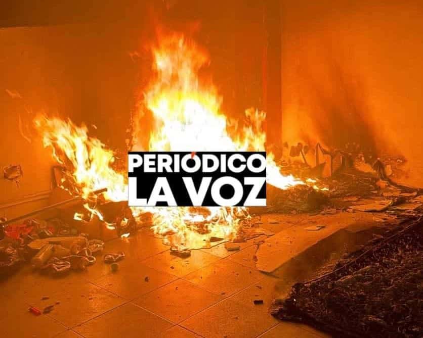 Incendio consume antiguo centro de rehabilitaci&oacute;n del IMSS en Monclova