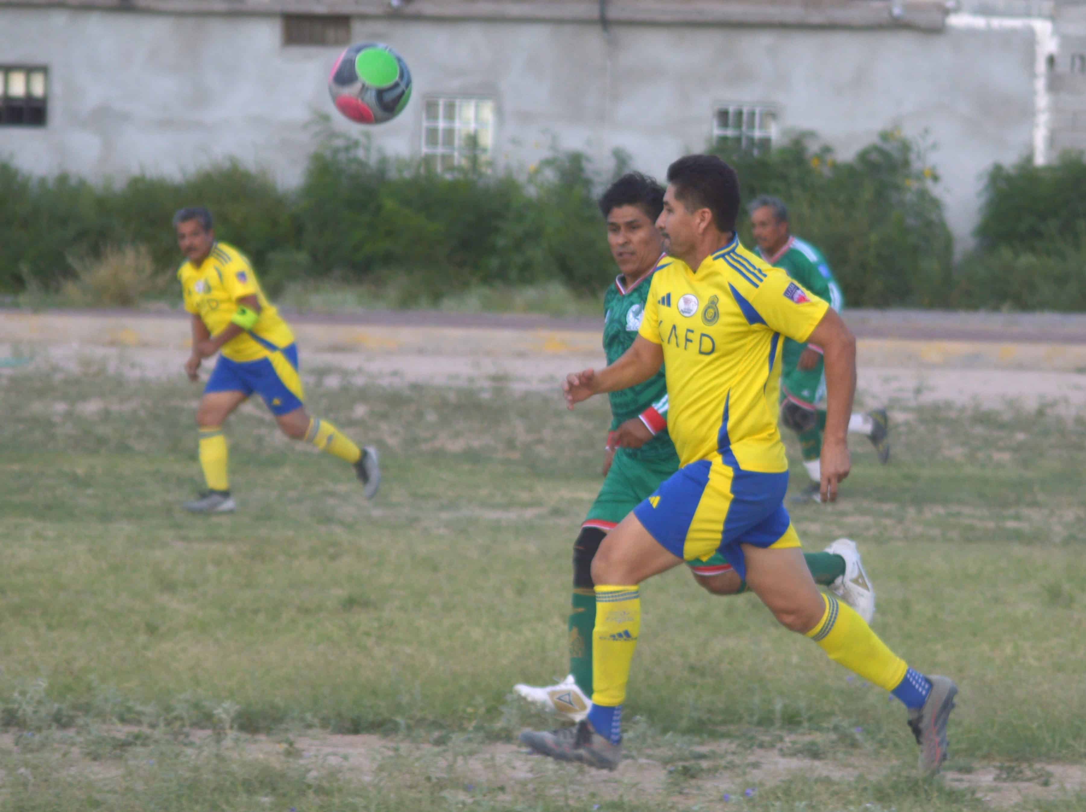 Los Amigos de Gar&iacute;n vencen 2-1 a Deportivo Pegasso en la Liga Mayor