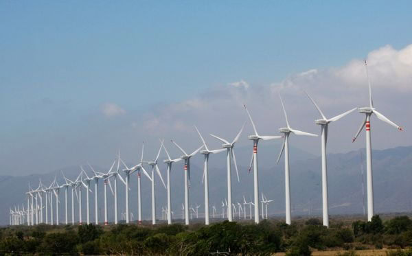 Proyectan 64 mil mdp en inversi&oacute;n para proyectos e&oacute;licos de la CFE