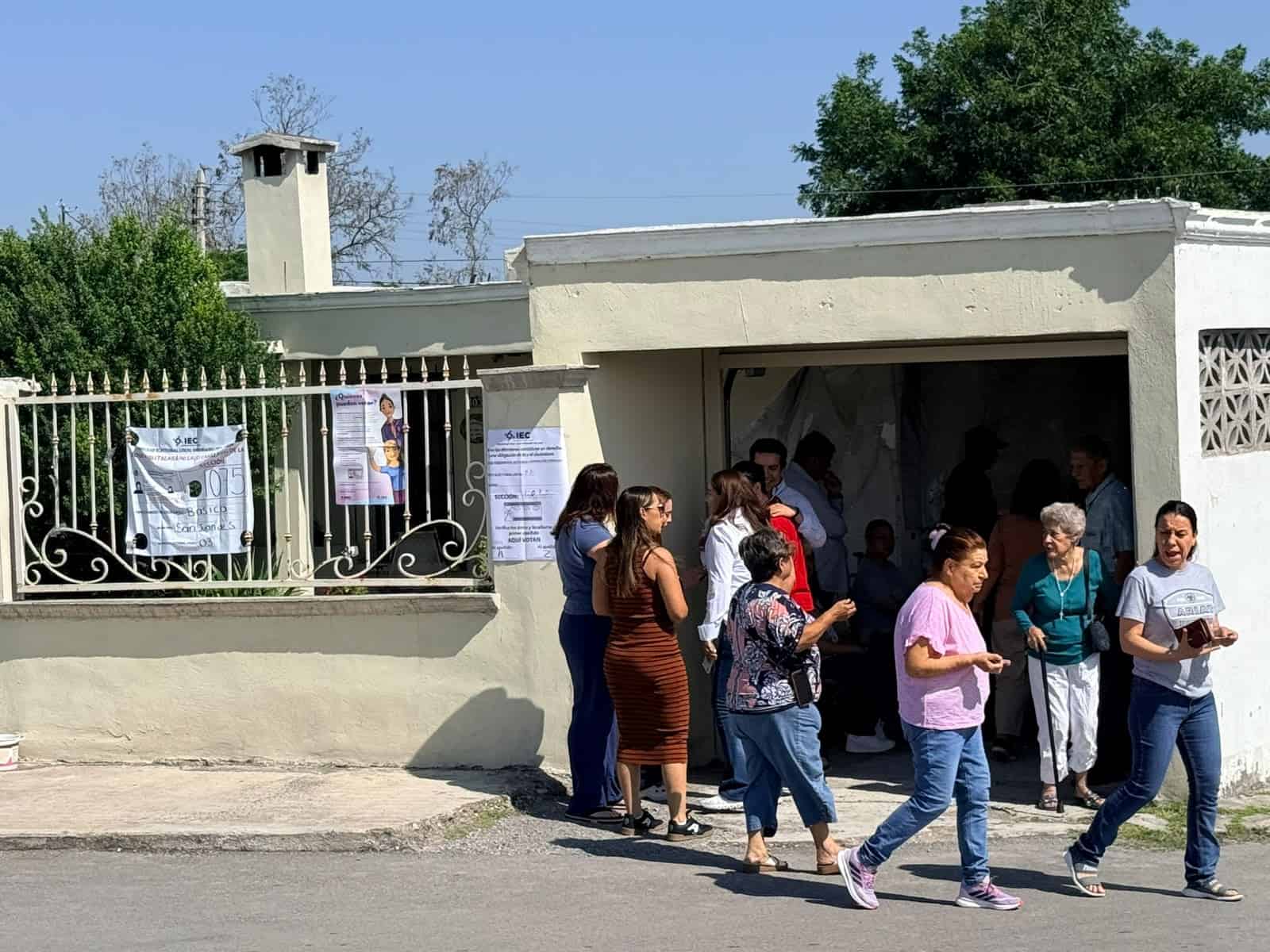 Oscar R&iacute;os Ram&iacute;rez celebra victoria del PRI en San Juan de Sabinas