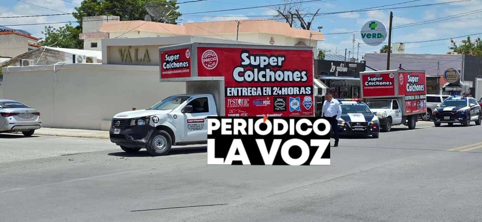 Choca abuelita con el de los colchones; No amortigu&oacute; el golpe