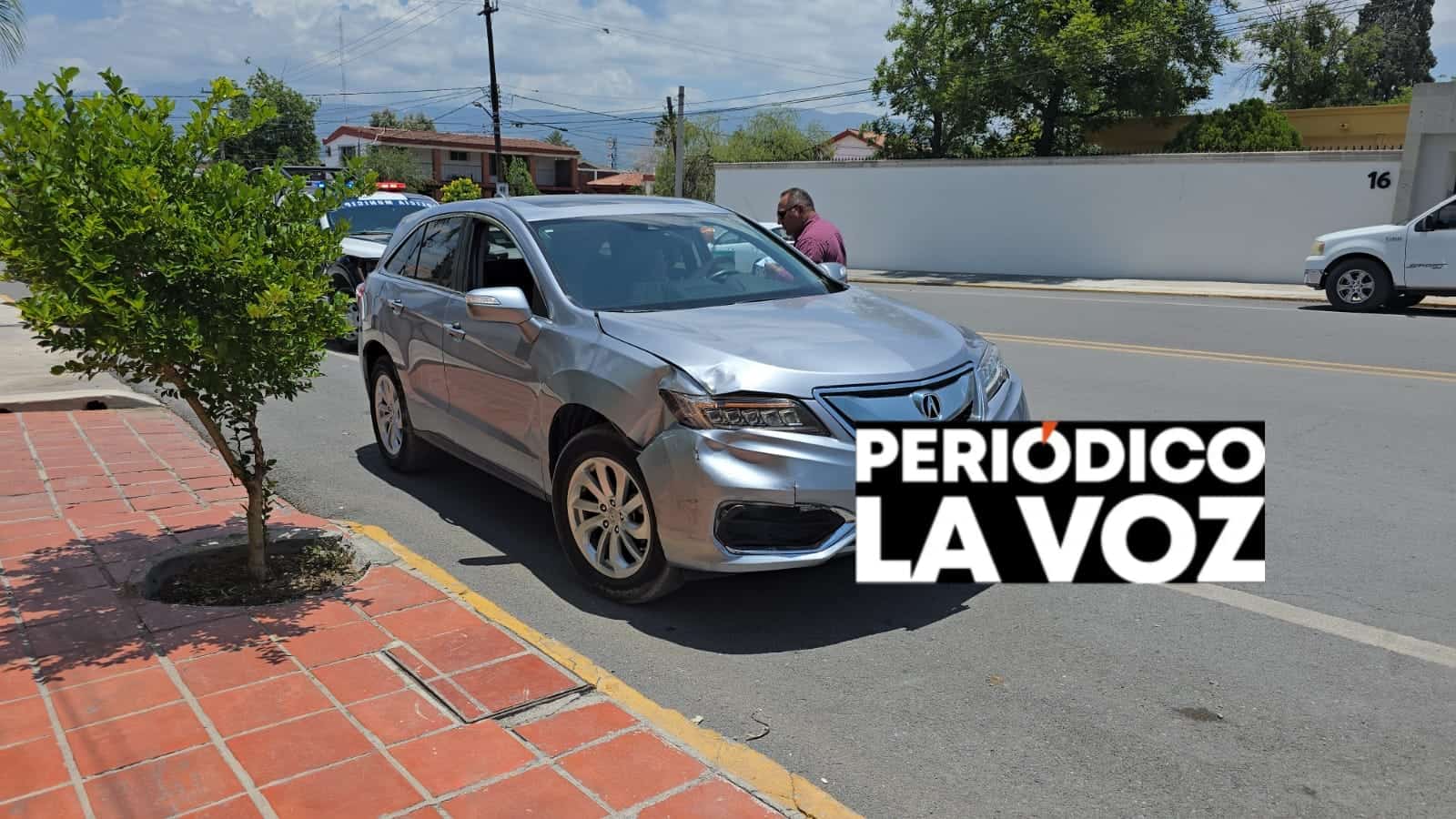 Choca abuelita con el de los colchones; No amortigu&oacute; el golpe