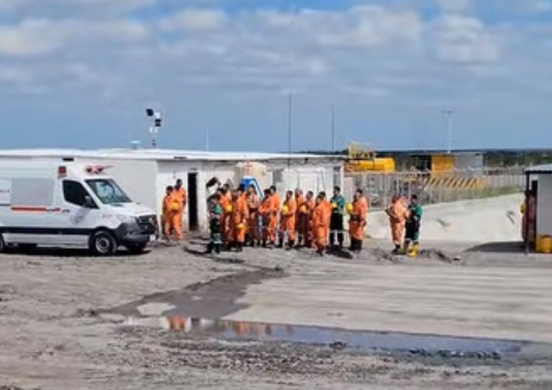 Honran a un minero m&aacute;s recuperado en Conchos; van 32