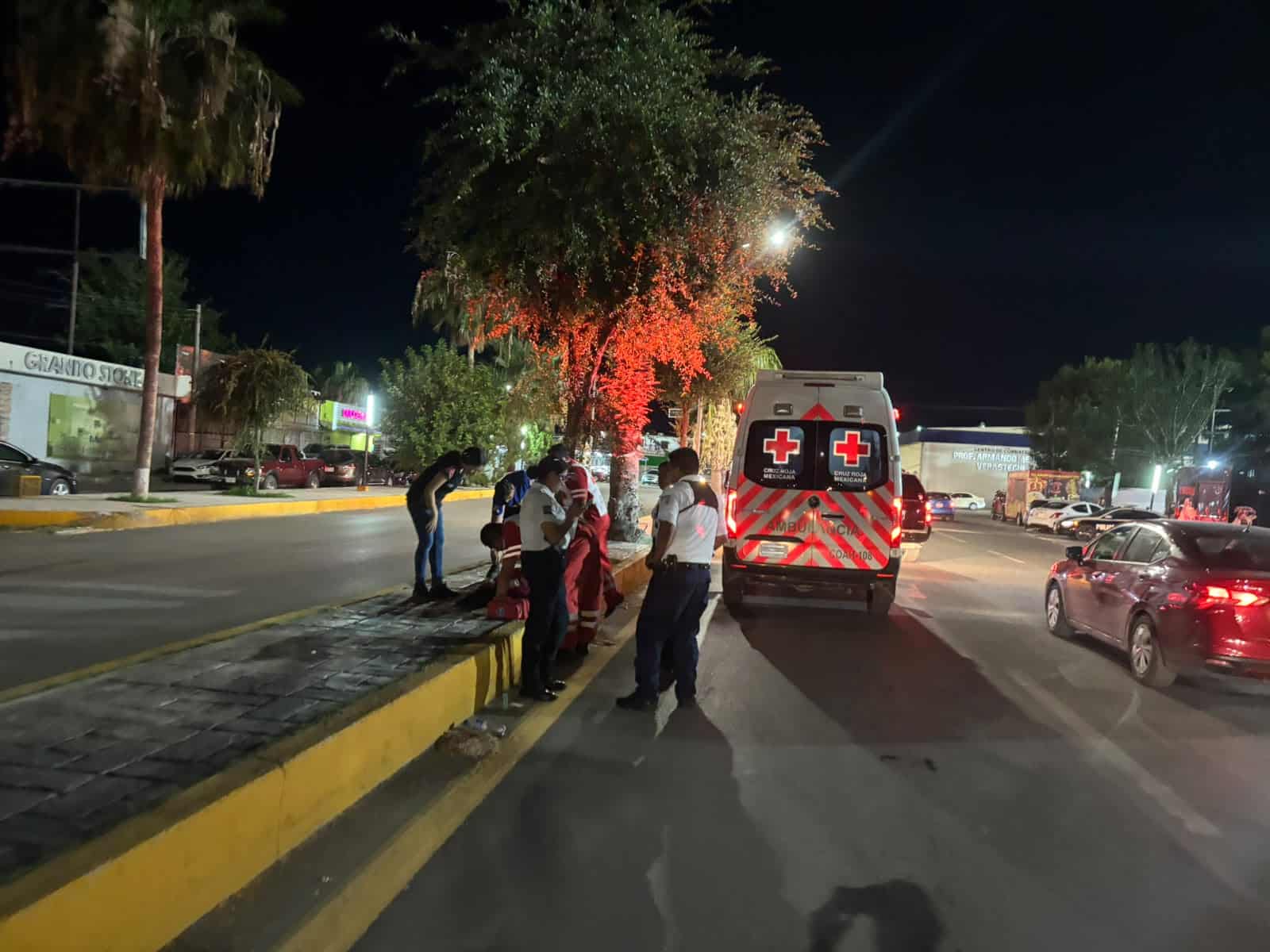 Comerciante sufre ca&iacute;da en Monclova