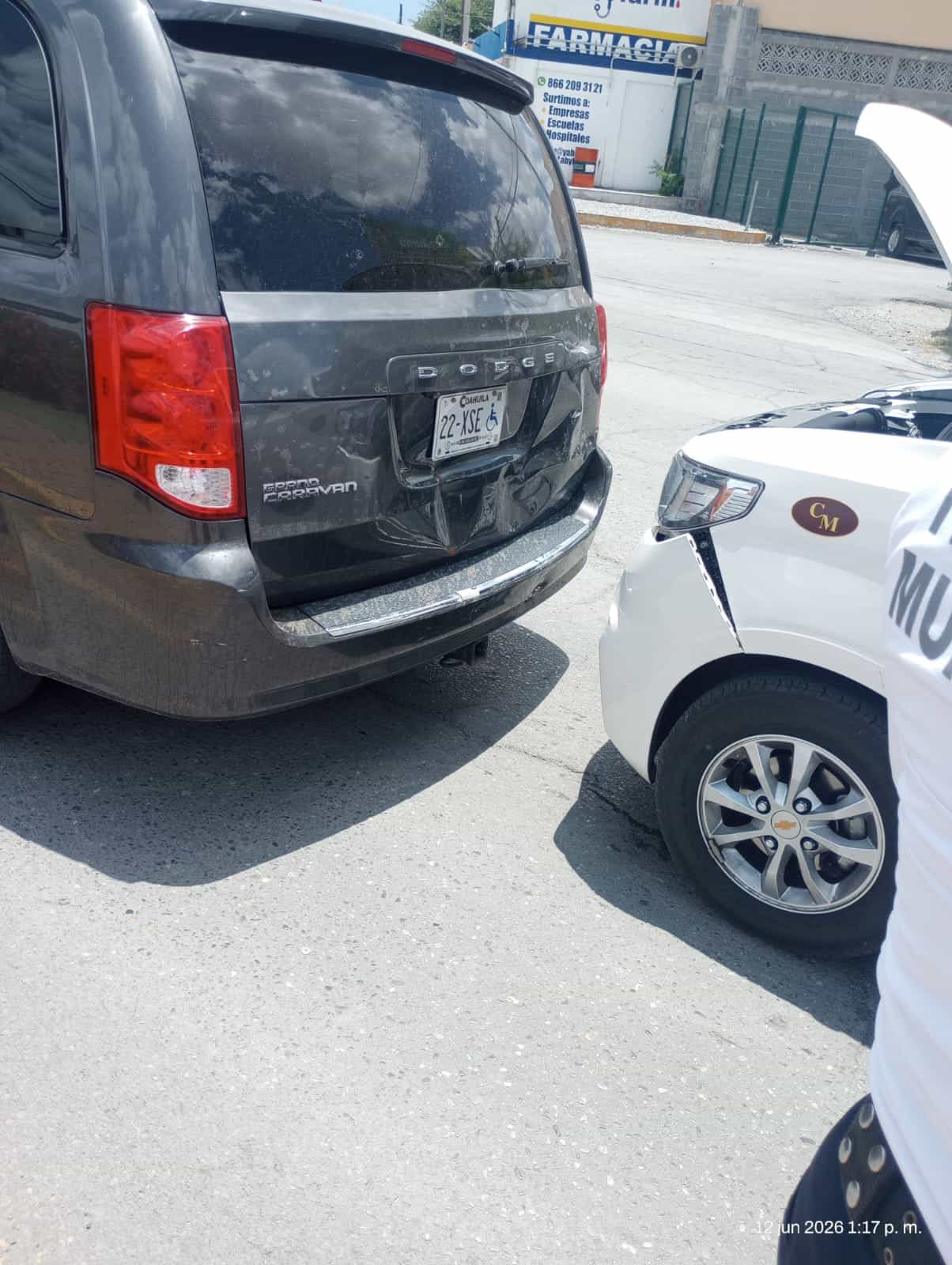 Cuatro veh&iacute;culos involucrados en accidente en Monclova