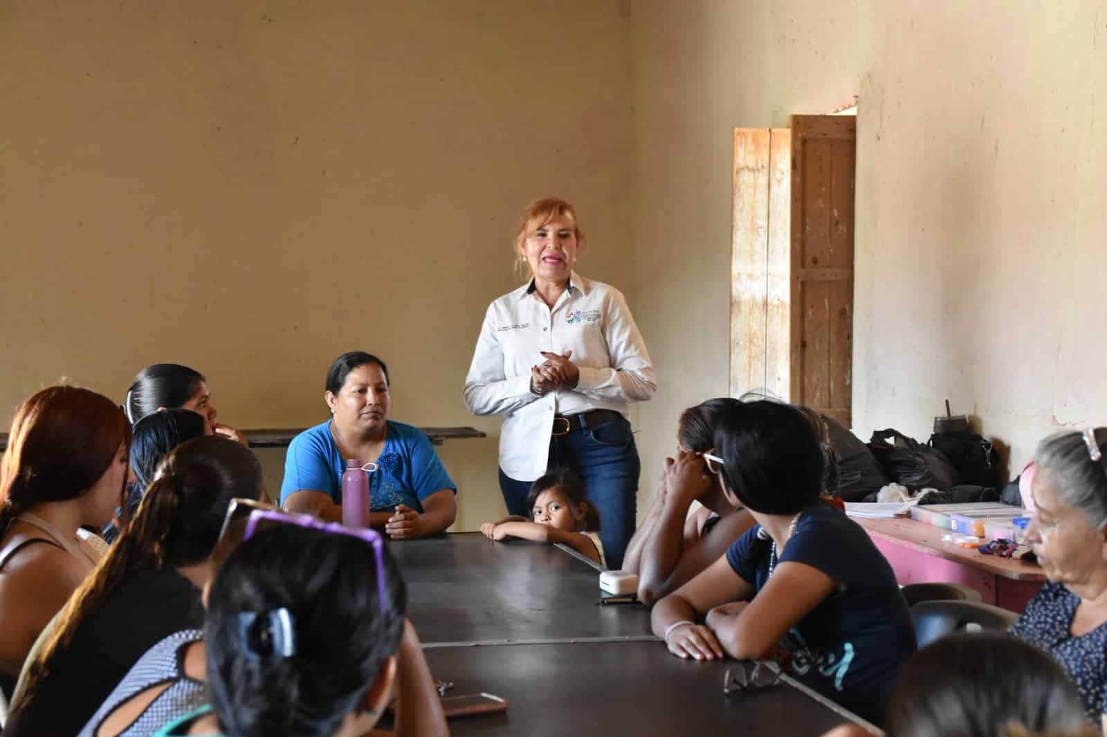 V&iacute;ctor Leija promueve taller de autoempleo en San Juan, Cuatro Ci&eacute;negas
