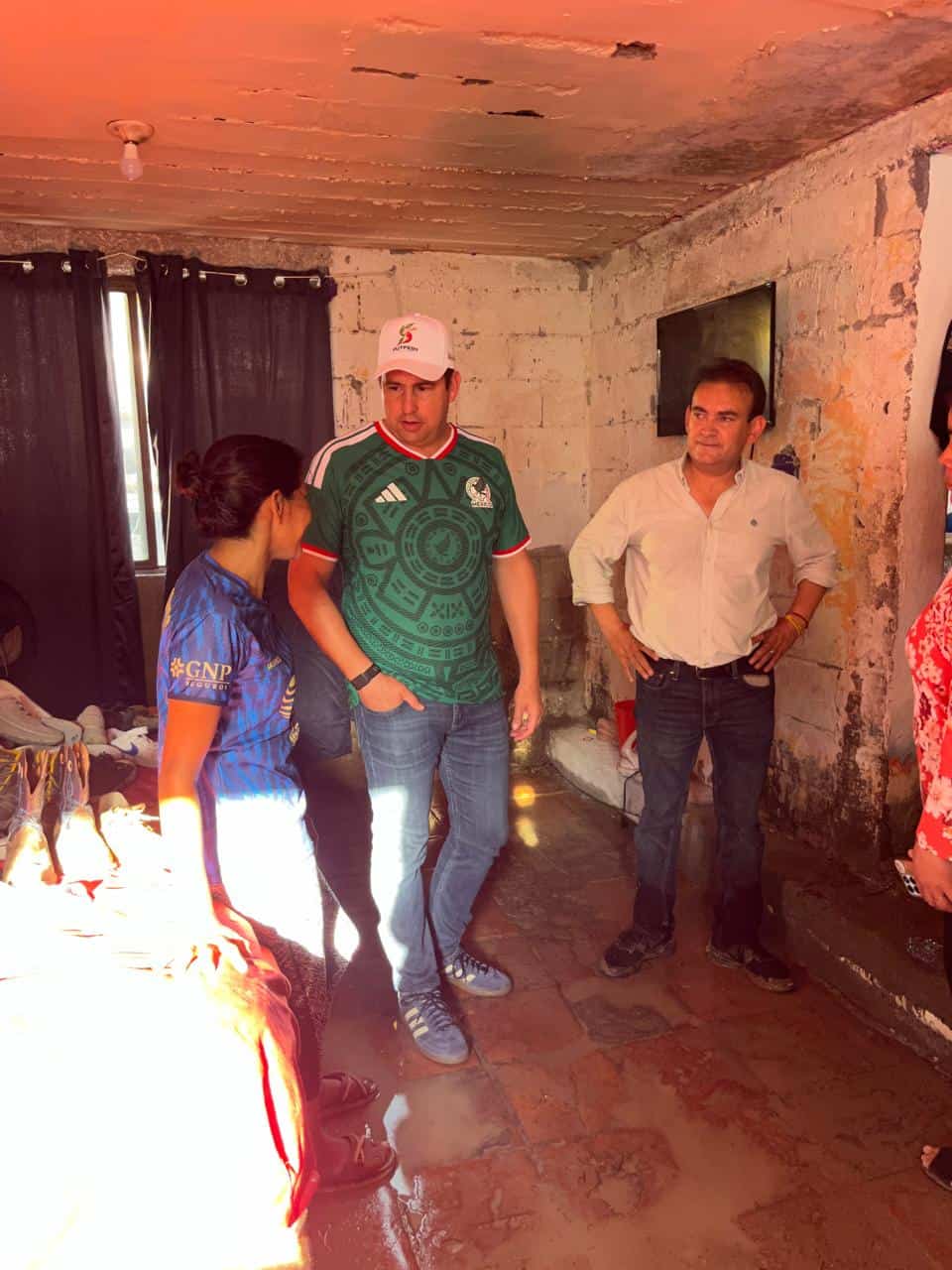 Lluvias en Saltillo causan taponamientos en arroyos