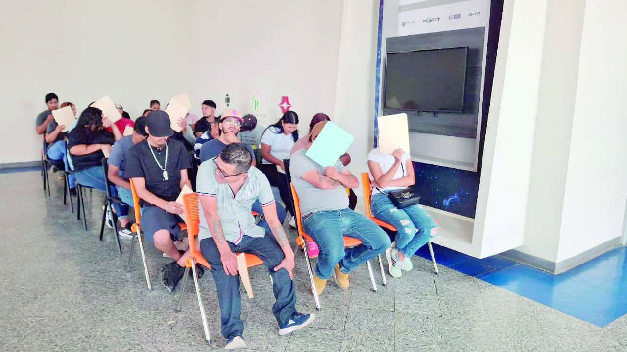 Yura Harness busca operadores en jornada de empleo en Monclova
